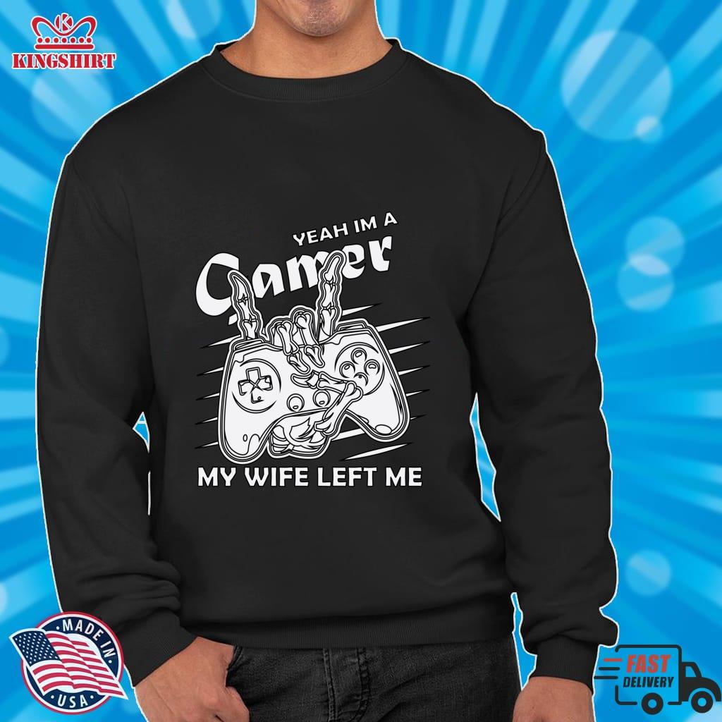 Garfield Yeah I'm A Gamer My Wife Left Me Video Games Essential  Pullover Sweatshirt