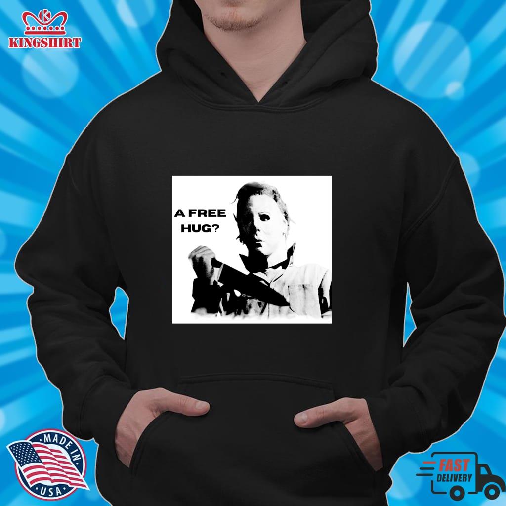 HAPPY HALLOWEEN, A FREE HUG! Pullover Hoodie