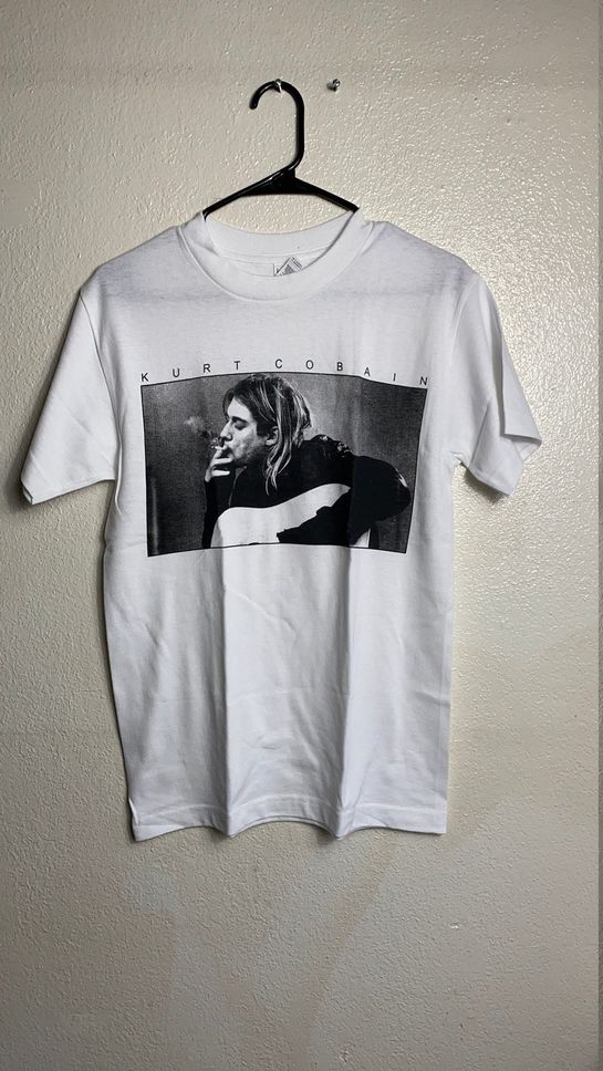Kurt cobain t shirt