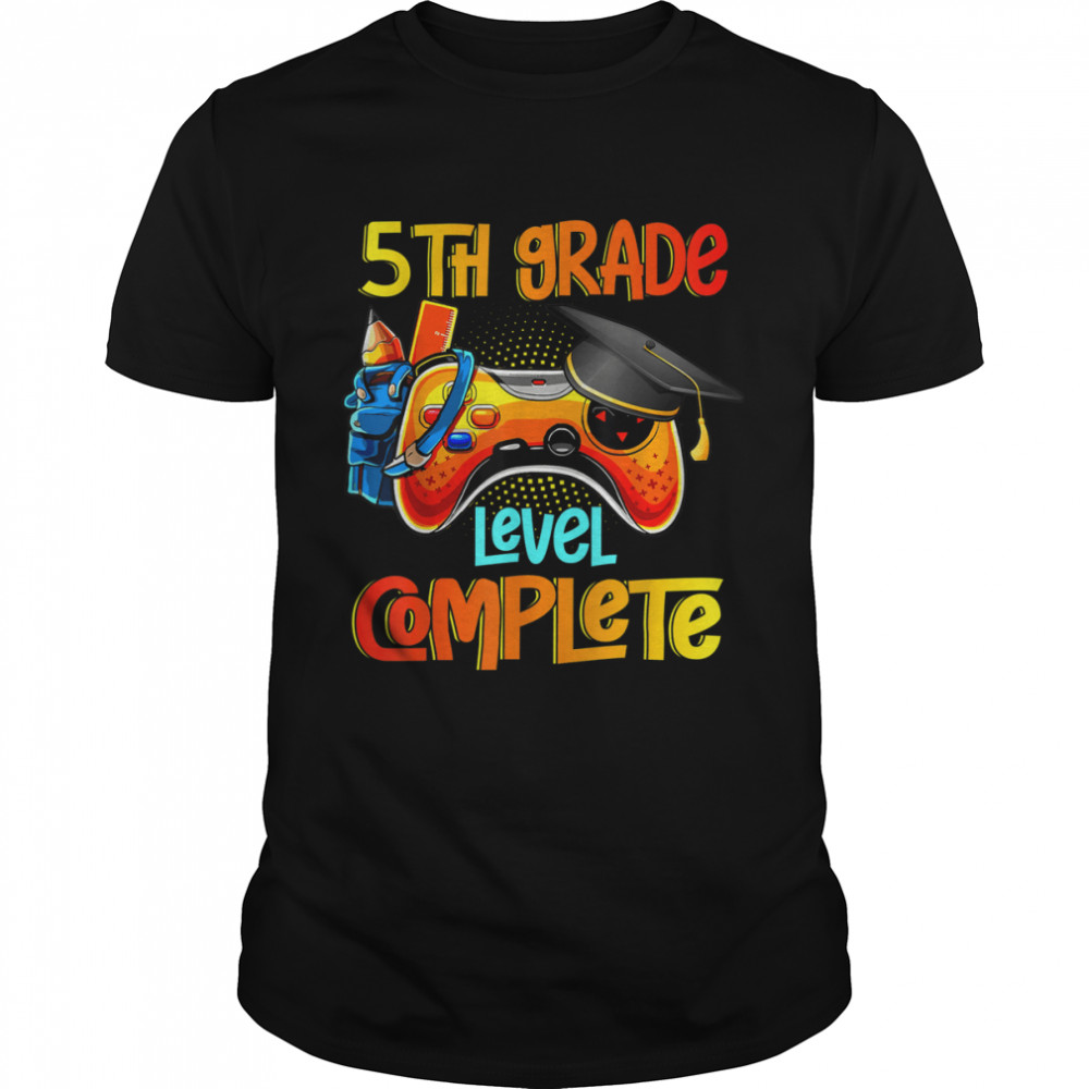 5th Grade Gamer Graduate Graduation 2022 T-Shirt
