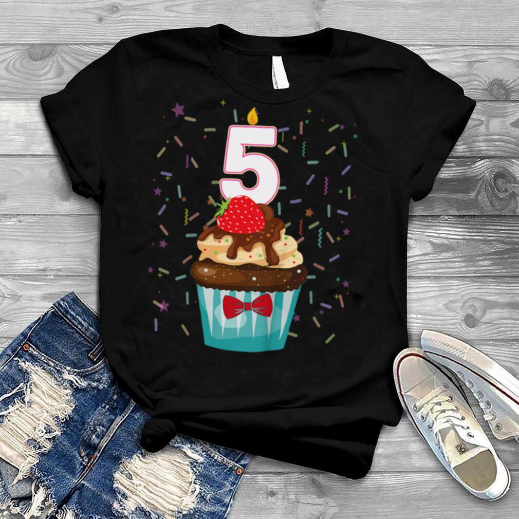 Kids 5 year old it’s my 5th birthday Sweet cupcake Boy Girl T Shirt