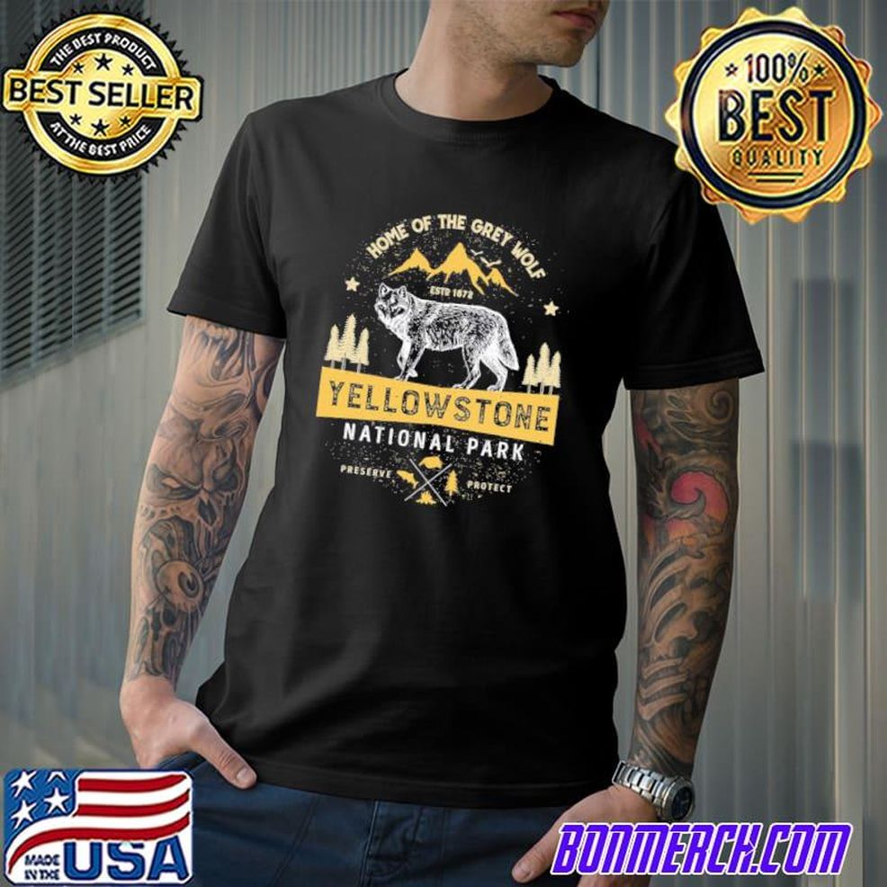 Yellowstone National Park Grey Wolf Vintage Shirt