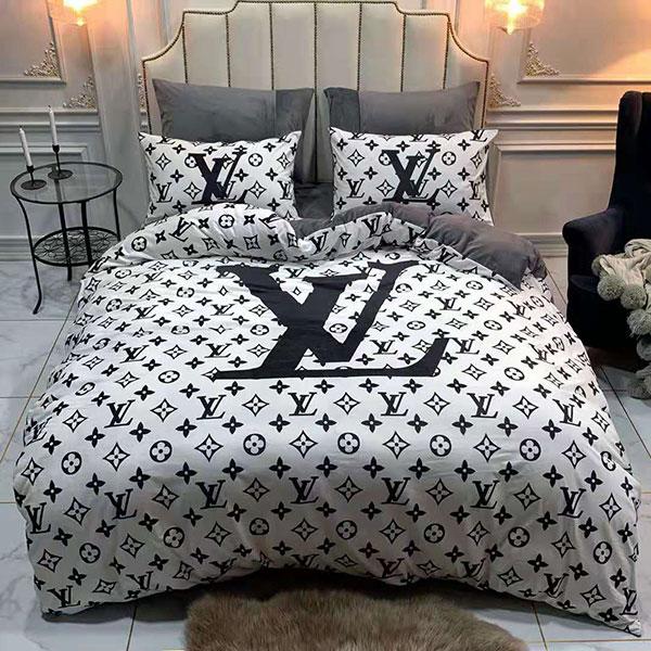 Best Louis Vuitton White Monogram Bedding Set