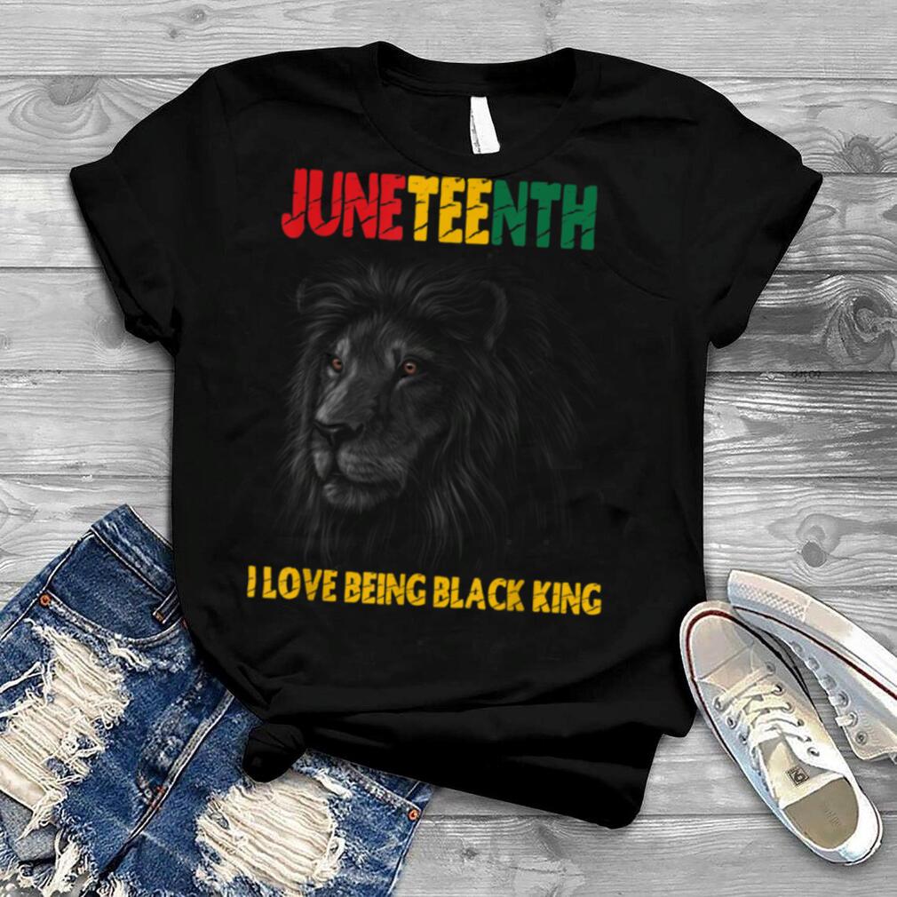 I Love Being A Black King Dad Fathers Day Lion Juneteenth T Shirt