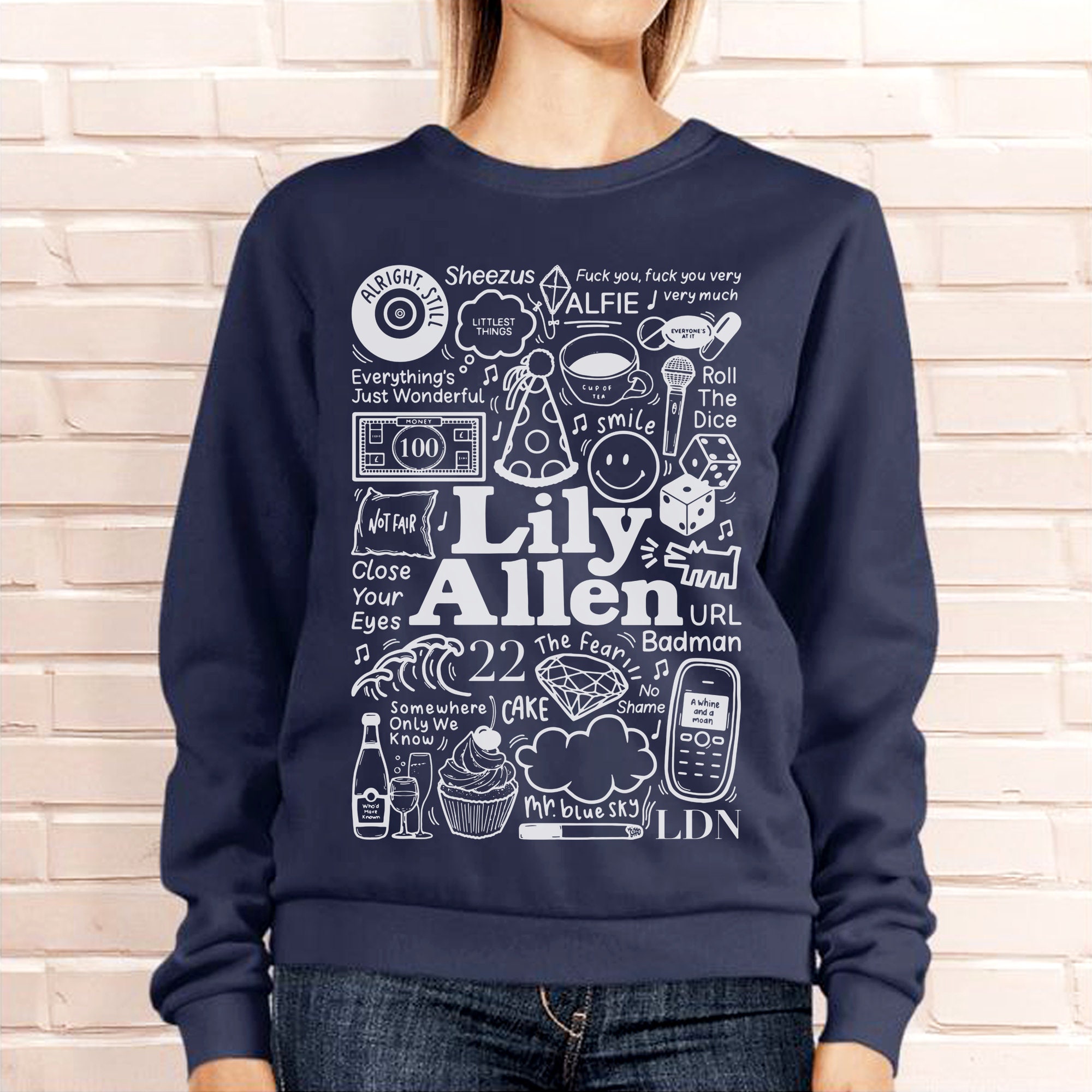 Lily Allen Singer Vintage Design Sweatshirt