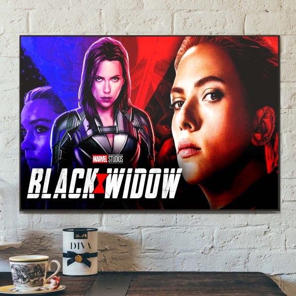 Marvel Studio Black Widow Scarlett Johansson is Best Hero at the MTV Awards Home Decor Poster Canvas