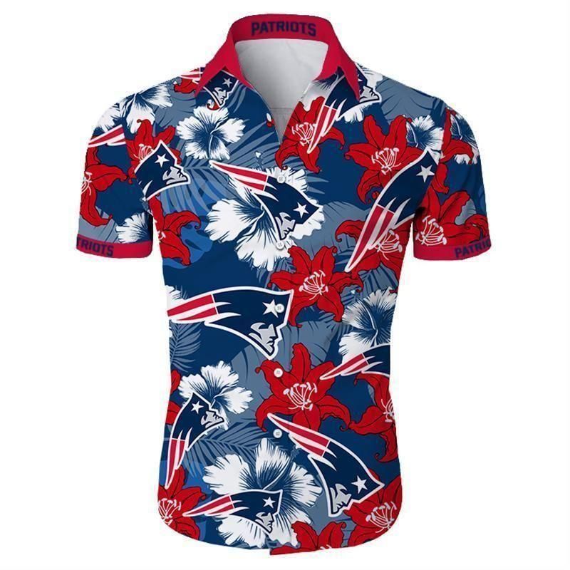 Nfl Apparel New England Patriots Hawaiian Shirt Tropical Flower Short Sleeve Summer Button Up Shirt For Men Beach Wear Short Sleeve Hawaii Shirt