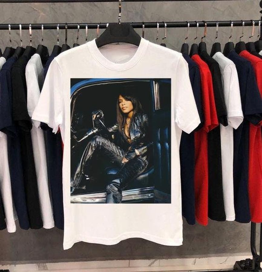 Aaliyah Black Leather Aaliyah Black 90s Hip Hop Rnb Rap Tupac Retro Timbaland T-Shirt