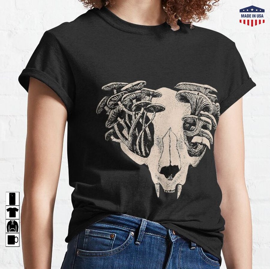 Aesthetic Mushroom Vintage Mystical Skull Beautiful Graphic Classic T-Shirt
