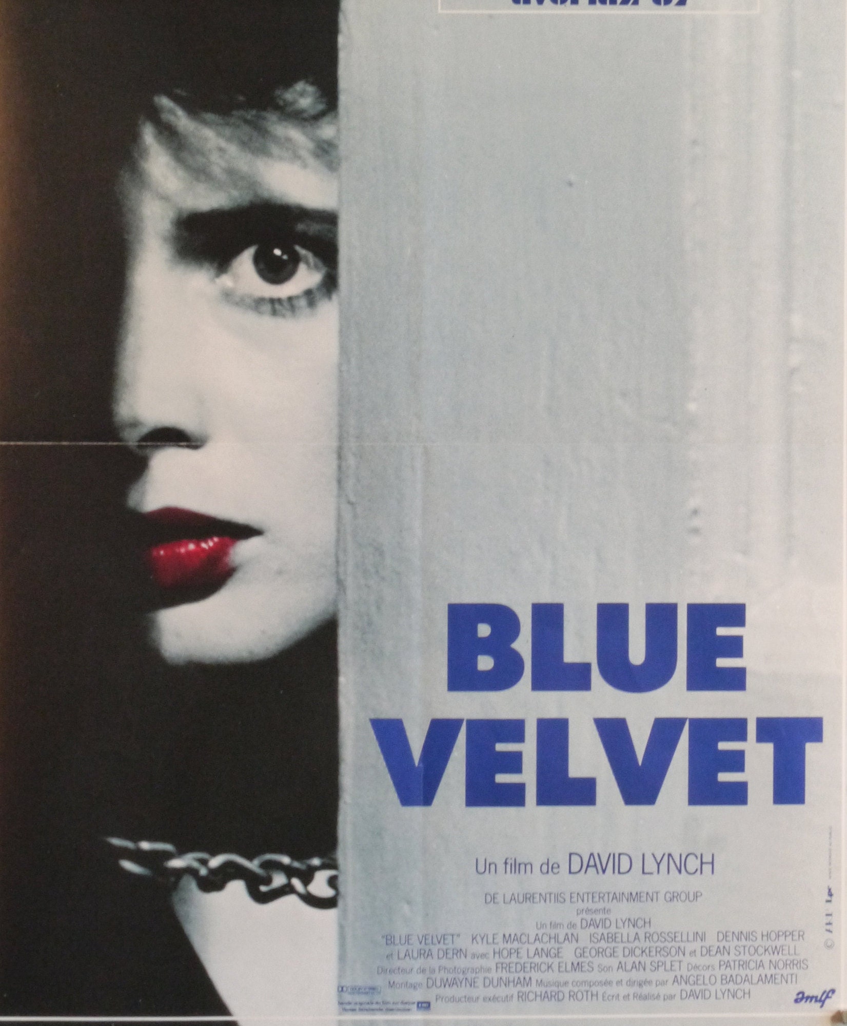 Blue Velvet-A Rare Original Vintage French Poster of David Lynchs Surreal Erotic Mystery with Isabella Rossellini and Kyle MacLachlan