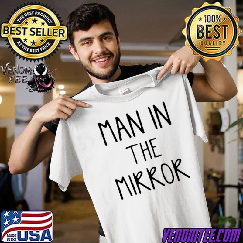 Christian Pulisic Man In The Mirror Essential T-Shirt