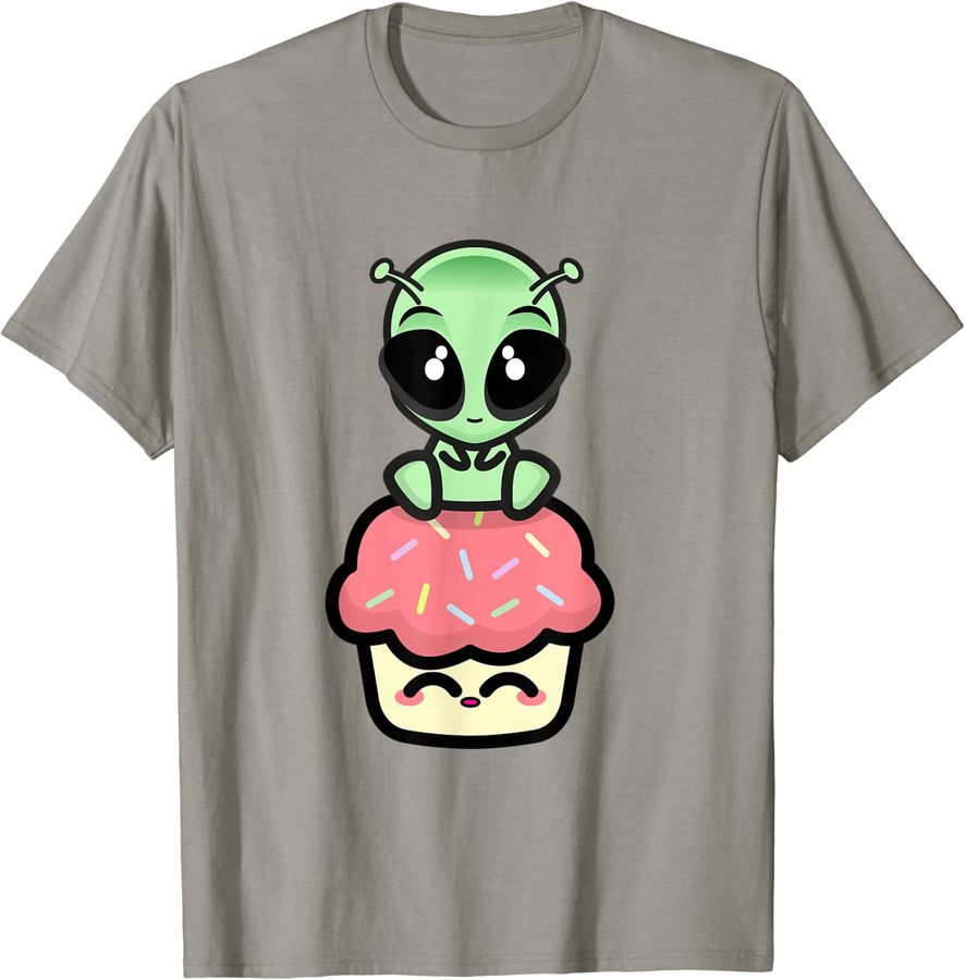 Cute Kawaii Alien Cupcake UFO Lover Graphic