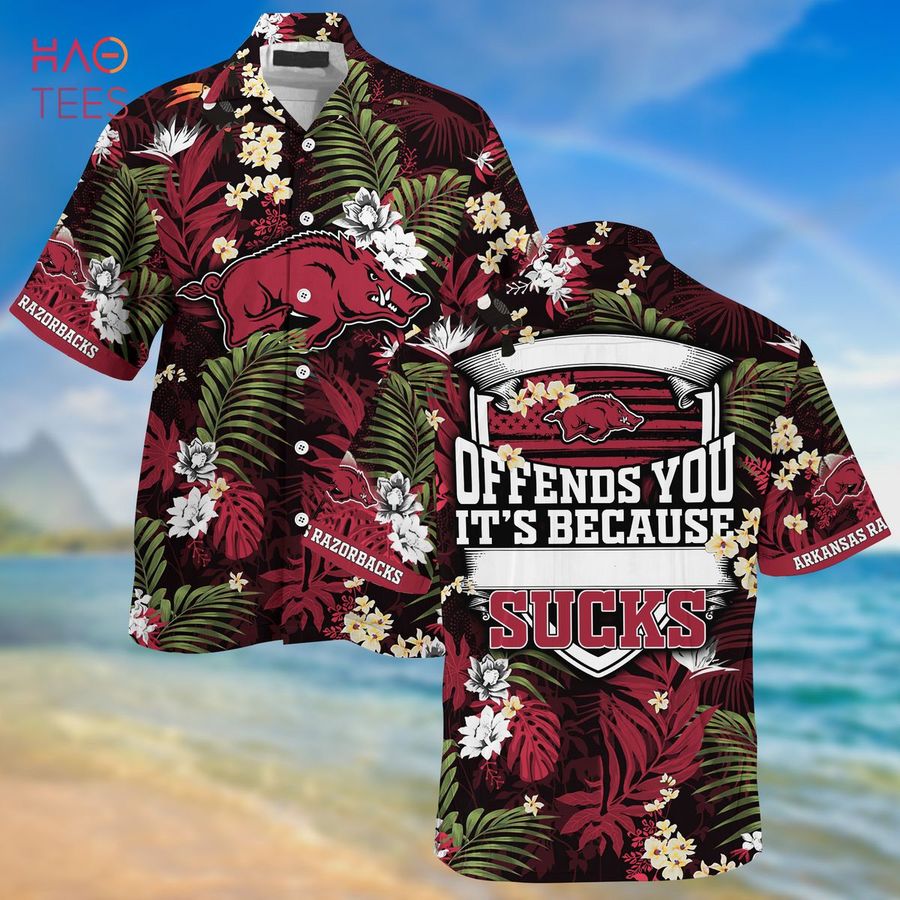 [LIMITED] Arkansas Razorbacks  Summer Hawaiian Shirt And Shorts,  With Tropical Patterns For Fans