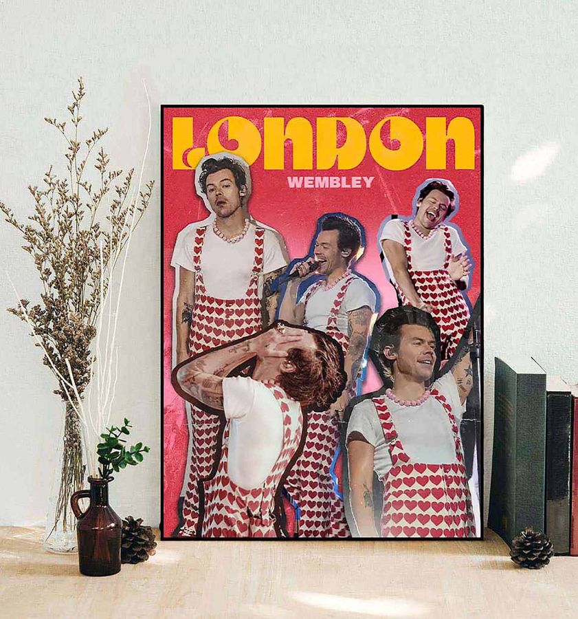 Love On Tour London Poster, Hstyles Poster, Heart Outfit On London Stage Poster, Canvas, Wall Home Decor Hanging Poster