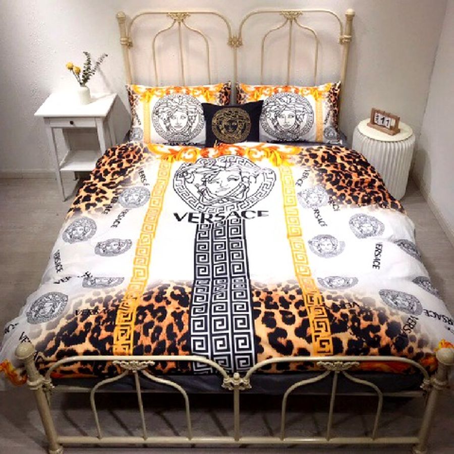 Luxury Brand Versace Type 95 Bedding Sets Quilt Sets Duvet