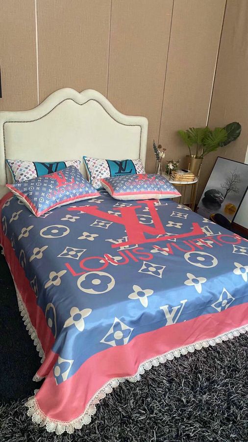 Lv Luxury Brand Lv Type 97 Bedding Sets Quilt Sets