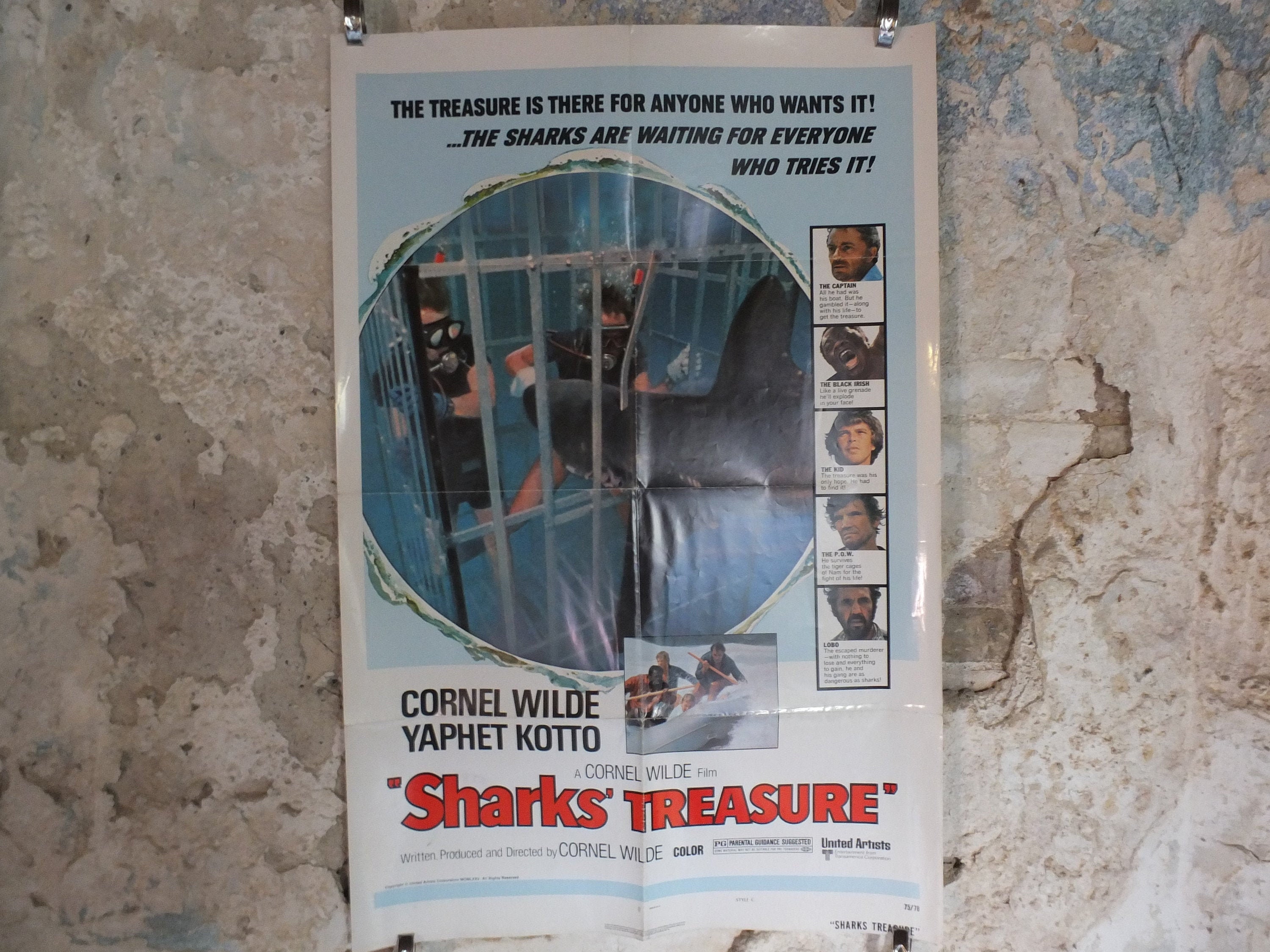 Original Vintage Movie Poster Sharks Treasure 1975 1970s wall art Cornel Wilde divers cage jaws swim US one sheet cinema film memorabilia