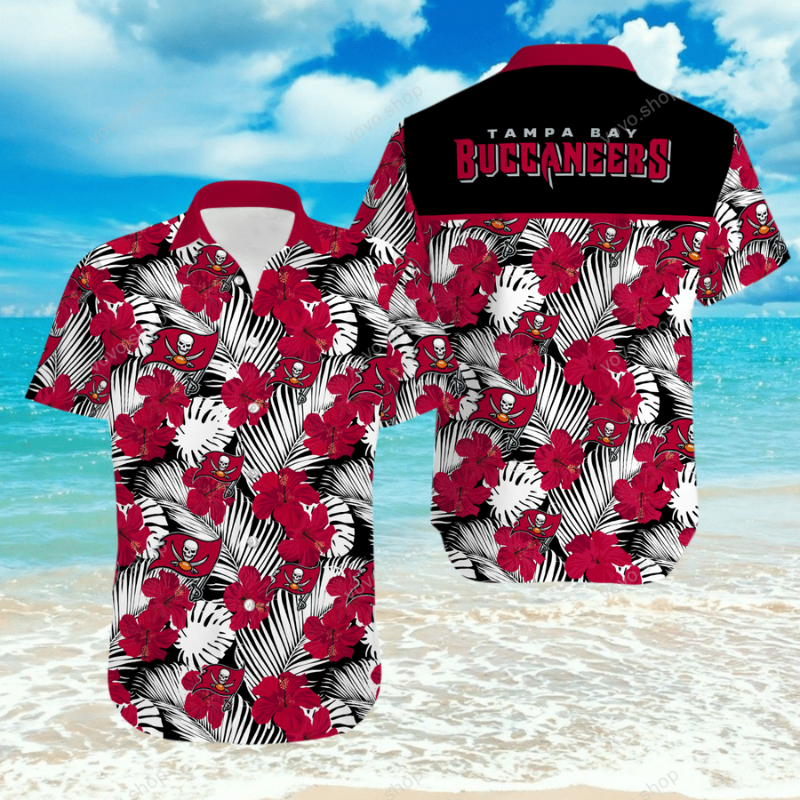 Tampa Bay Buccaneers Hawaiian Shirt.png