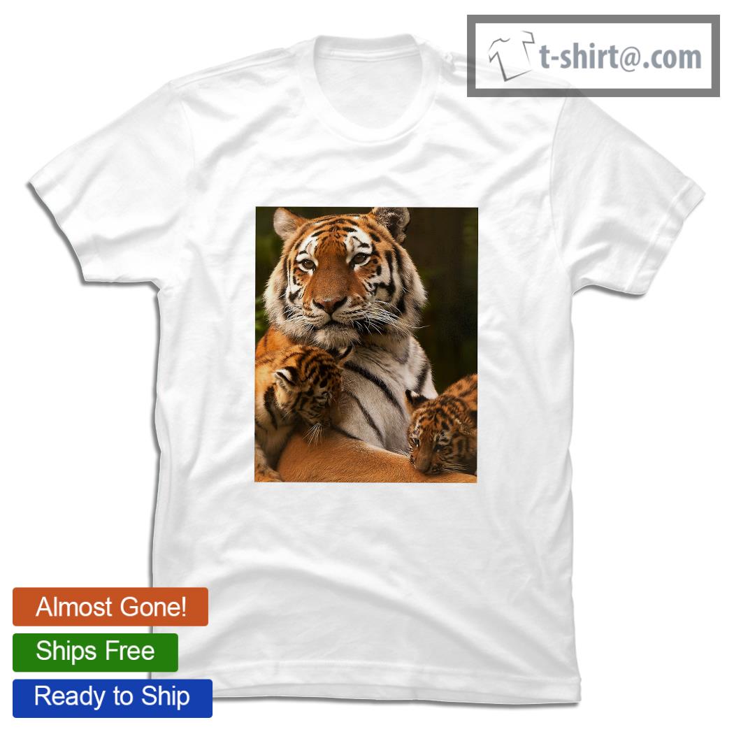 Tiger with Tiger Cubs shirt
