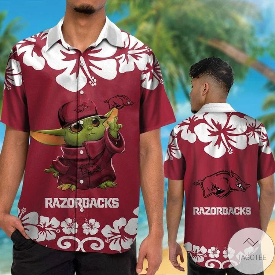 Arkansas Razorbacks Baby Yoda Hawaiian Shirt