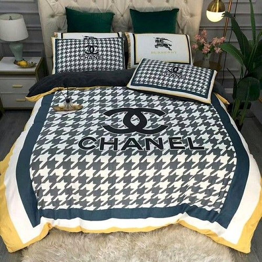 Chanel Luxury 39 Bedding Sets Duvet Cover Bedroom Luxury Brand Bedding Customized Bedroom