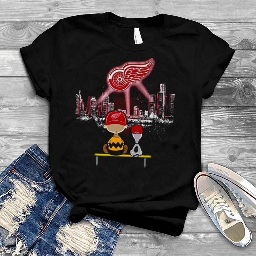 Charlie Brown And Snoopy Watching Detroit City Detroit Red Wings shirt