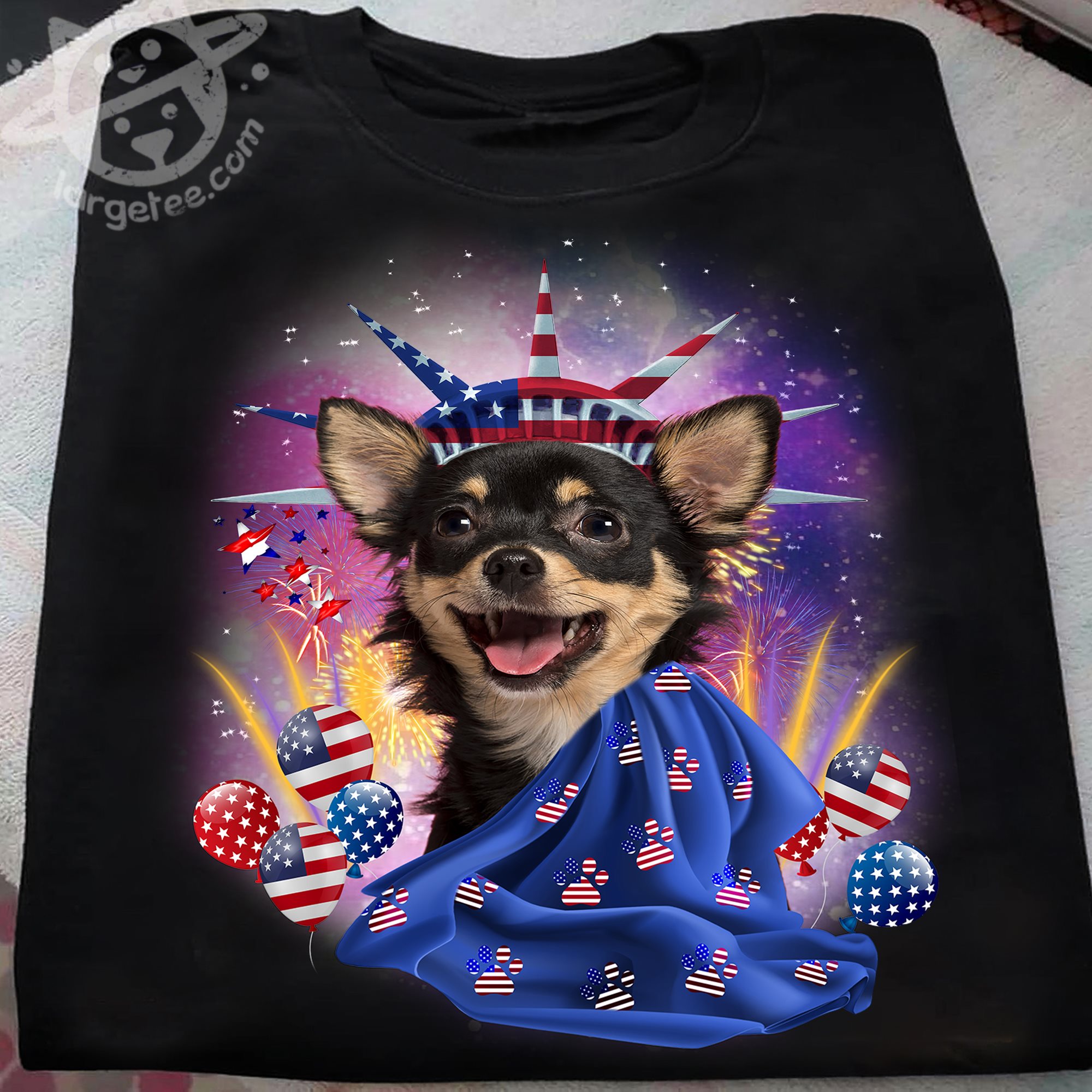 Chihuahua dog – America flag, statue of Liberty