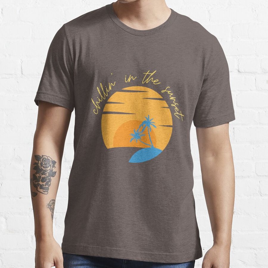 Chillin In The Sunset Classic T-shirt Essential T-Shirt