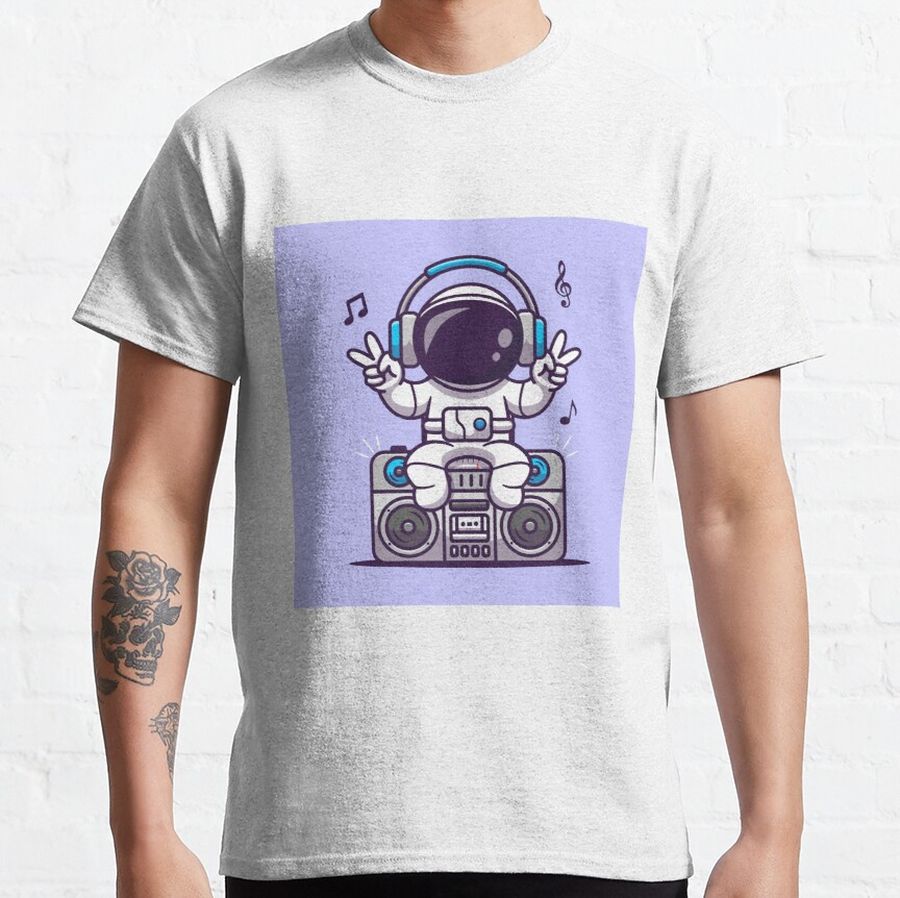 Cute astronaut listening to music Classic T-Shirt