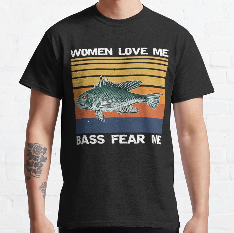 Fishing Fish Bass Fishing Fish Fear Me Vintage Retro 677 Fisher Hook Classic T-Shirt