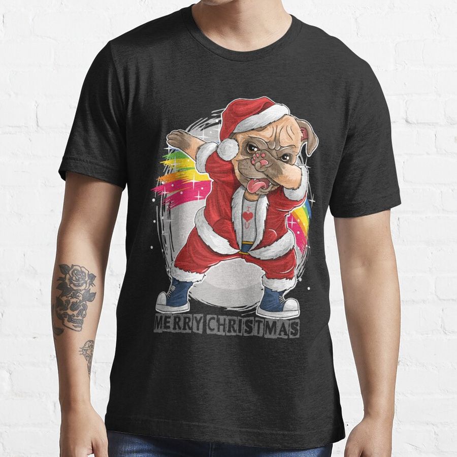 Funny PUG DOGS CHRISTMAS TREE Essential T-Shirt Essential T-Shirt