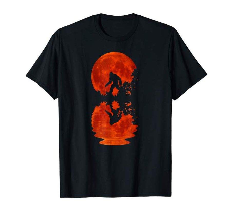 Get Bigfoot Sasquatch Full Moon T-shirt