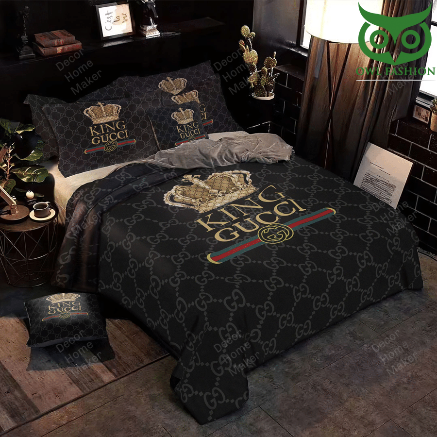 Gucci King full black duvet luxury bedding set.png