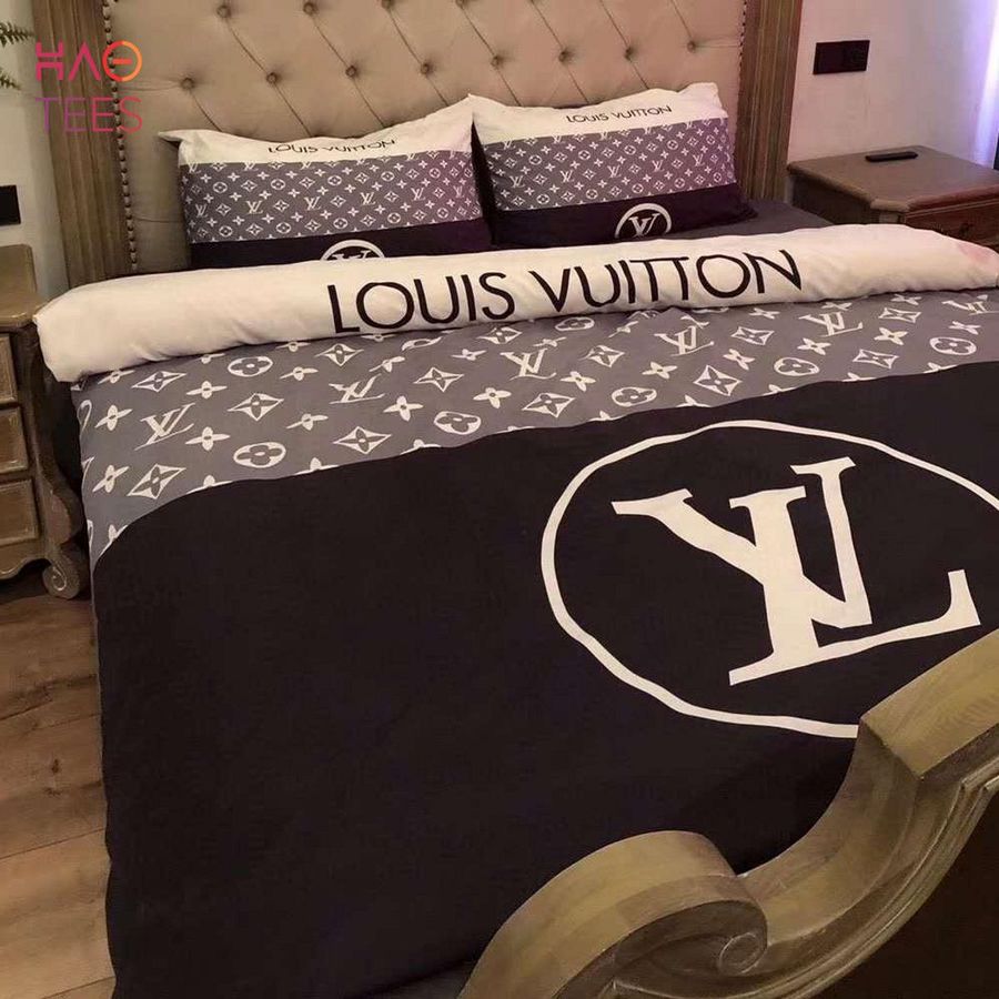 Cheap Louis Vuitton Logo Monogram Bed Sheets Louis Vuitton Bedding Set For  Luxury Bedding  Rosesy