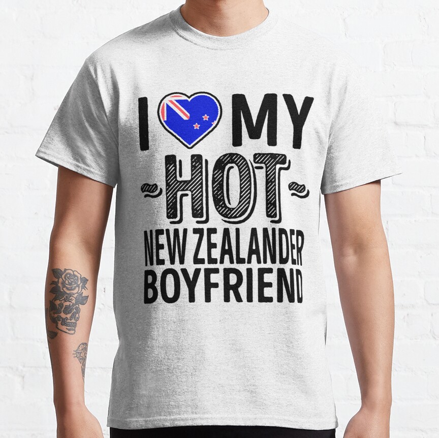 I Love My HOT New Zealander Boyfriend - Cute New Zealand Couples Romantic Love T-Shirts and Stickers Classic T-Shirt