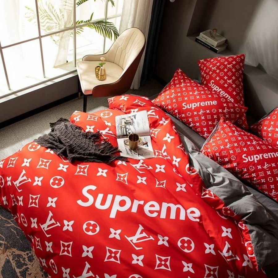 Best selling products Louis Vuitton Supreme Everlast Full Print Bedding Set