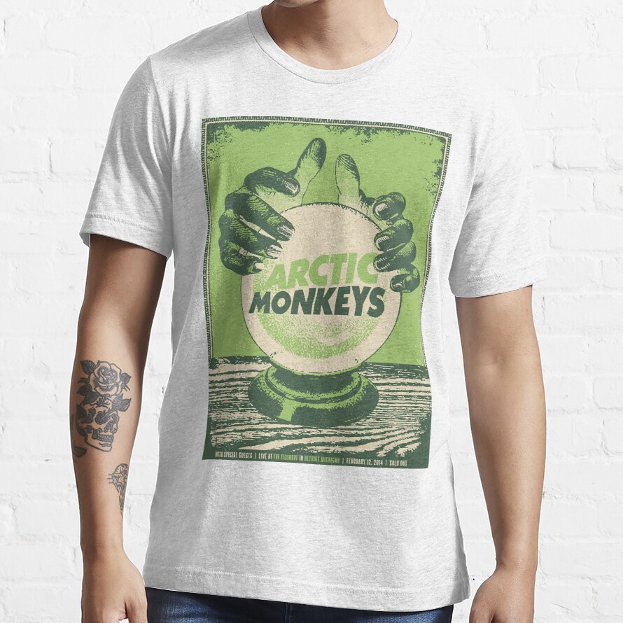 monkeys gren Essential T-Shirt