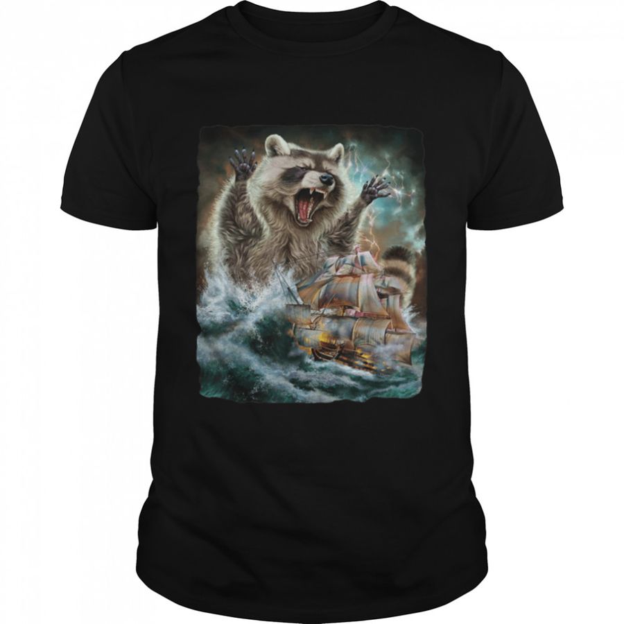 Monster Raccoon as Kraken Attack a War Ship at High Seas T-Shirt B0B3C6STNX