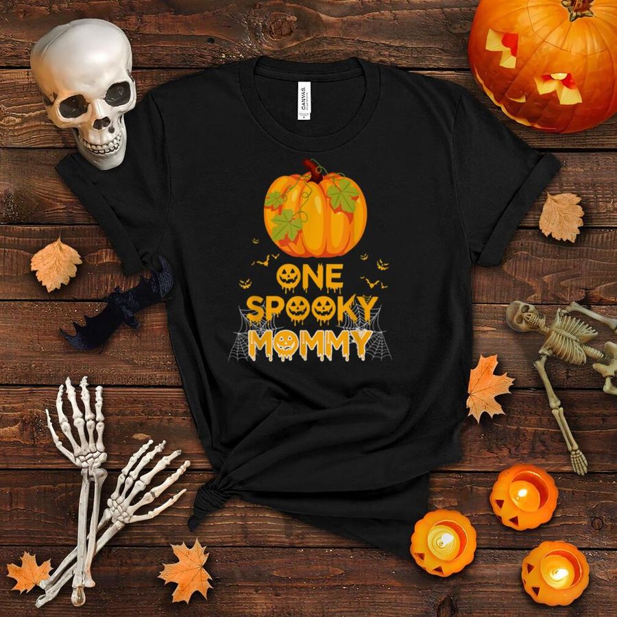 One Spooky Mommy Funny Family Halloween Matching Gifts T Shirt