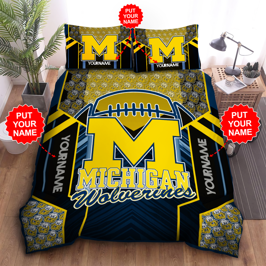Personalized MICHIGAN WOLVERINES Bedding Set.png
