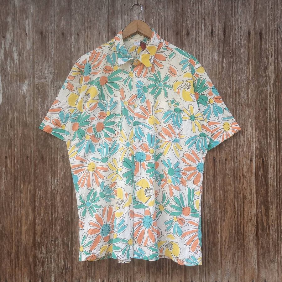 Rare!! Hawaiian Rayon Shirt Overprinted Flower Colourful Beach Hawaiian Shirt Size L