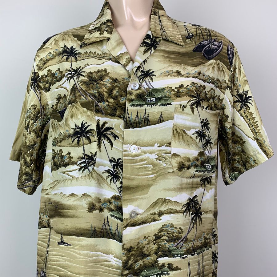 Vintage 50s Mens Penneys Rayon Hawaiian Shirt