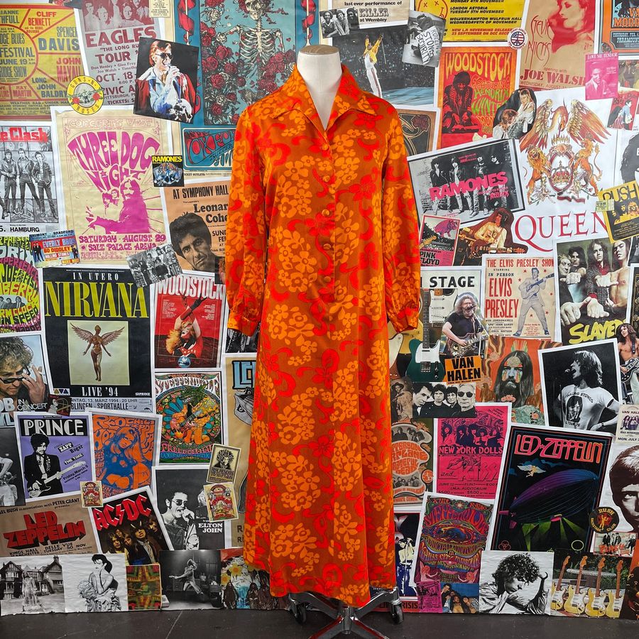 Vintage Women's 1960s-70s Orange Psychedelic Tropical Floral Print Long Sleeve Button Front Pullover Hawaiian Shirt Maxi Dress