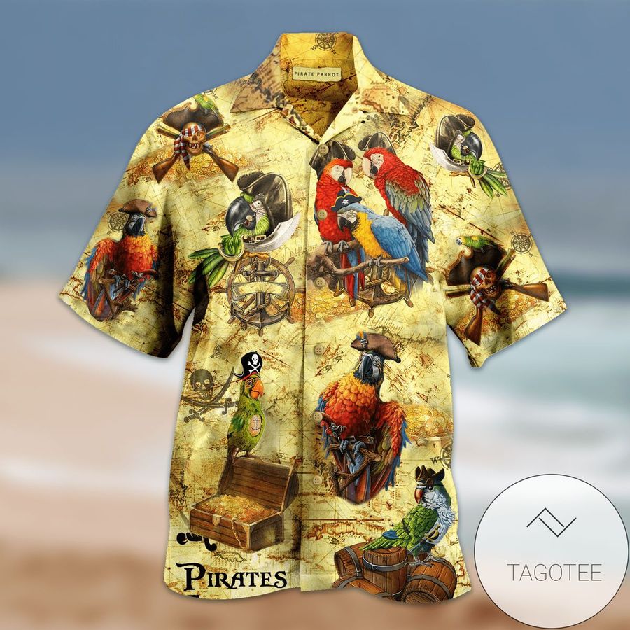 Discover Cool Amazing Pirate Parrots Christmas Hawaiian Aloha Shirts