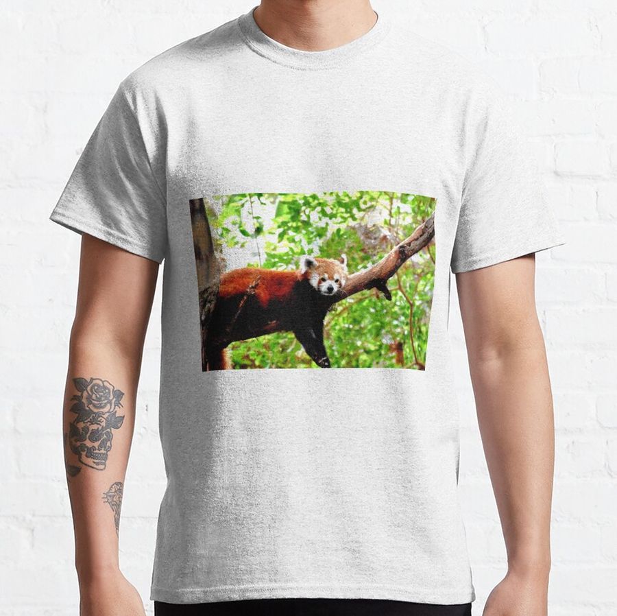 Happy Red Panda Classic T-Shirt