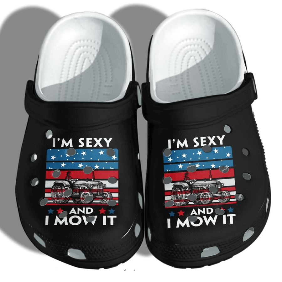 Mow Shoes Crocs Garden Funny - Im Sexy And I Mow It Funny Croc Shoes Gifts Men Women.png