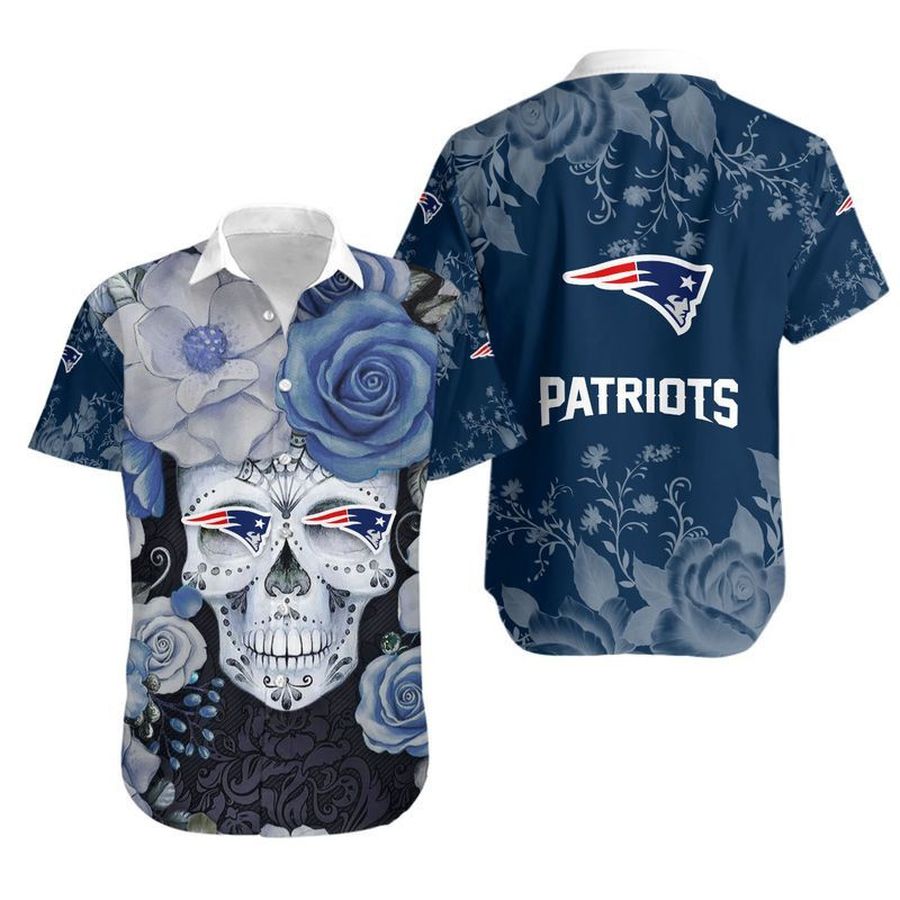 New England Patriots Skull Gift For Fan Hawaiian Graphic Print Short Sleeve Hawaiian Shirt