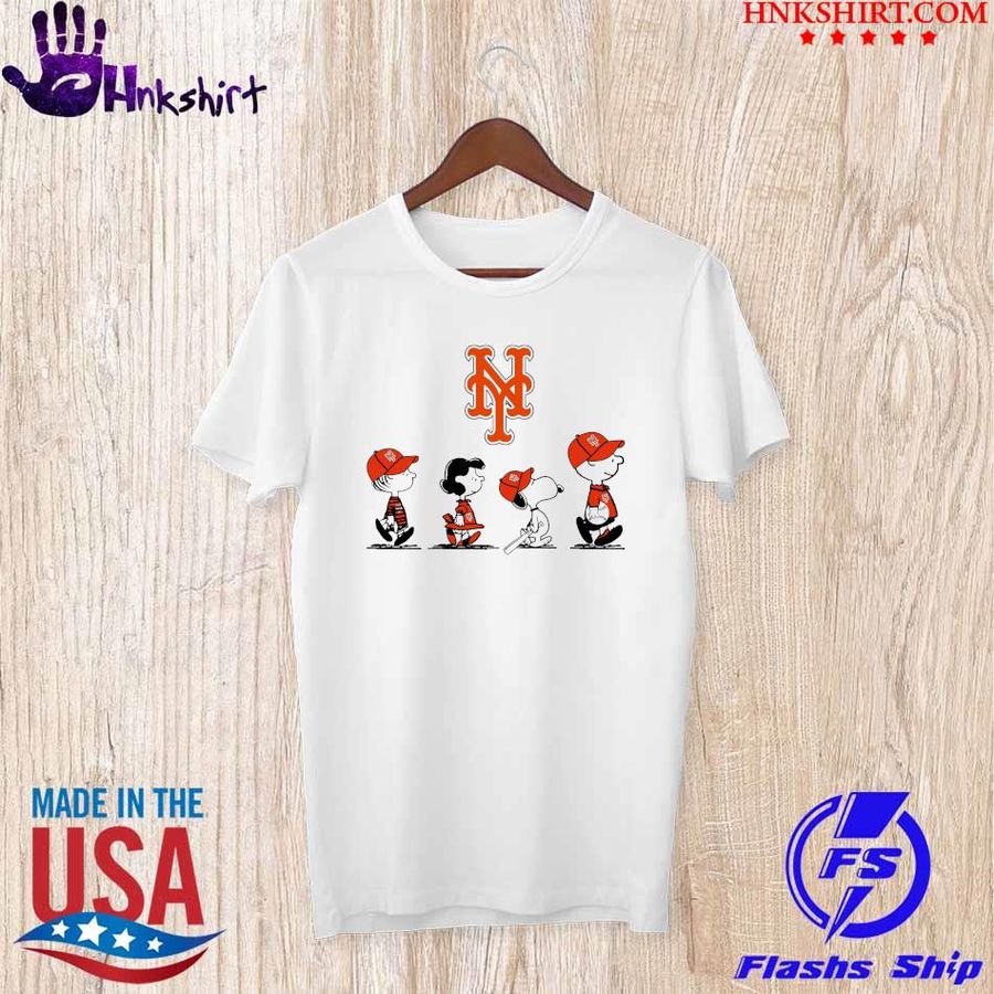 New York Yankess Logo Snoopy and Peanuts Characters Players Shirt