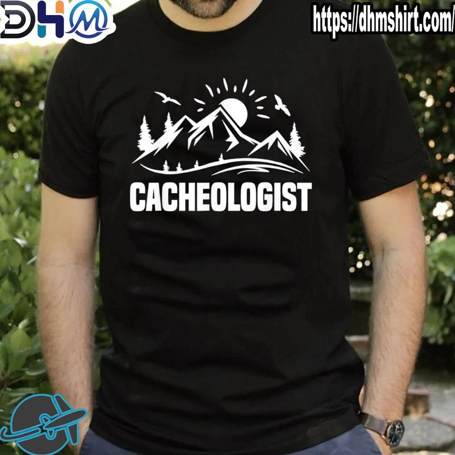 Nice geocaching cacheologist geocacher shirt
