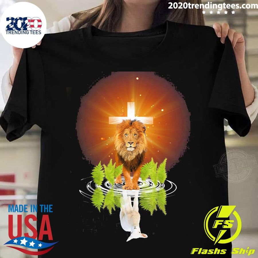 Nice lion and Sheep Thank God Love Jesus T-shirt